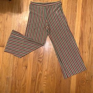 SMALL Zara red green gold flair crop pants